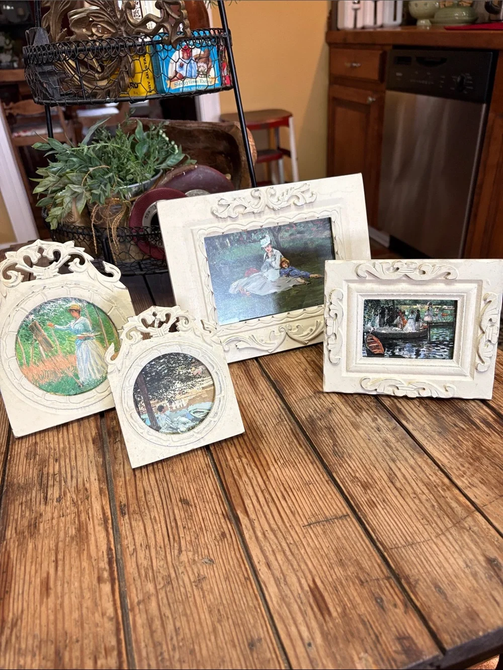 Vintage-Style Cream Ornate Picture Frame Set (4) - Home Accents